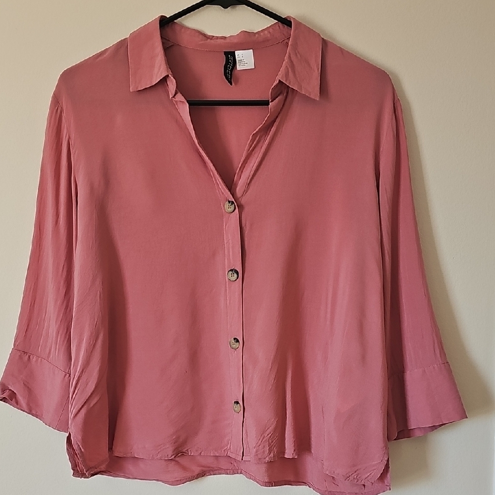 4/$20 Divided H&M Pink Button-Up Short Blouse